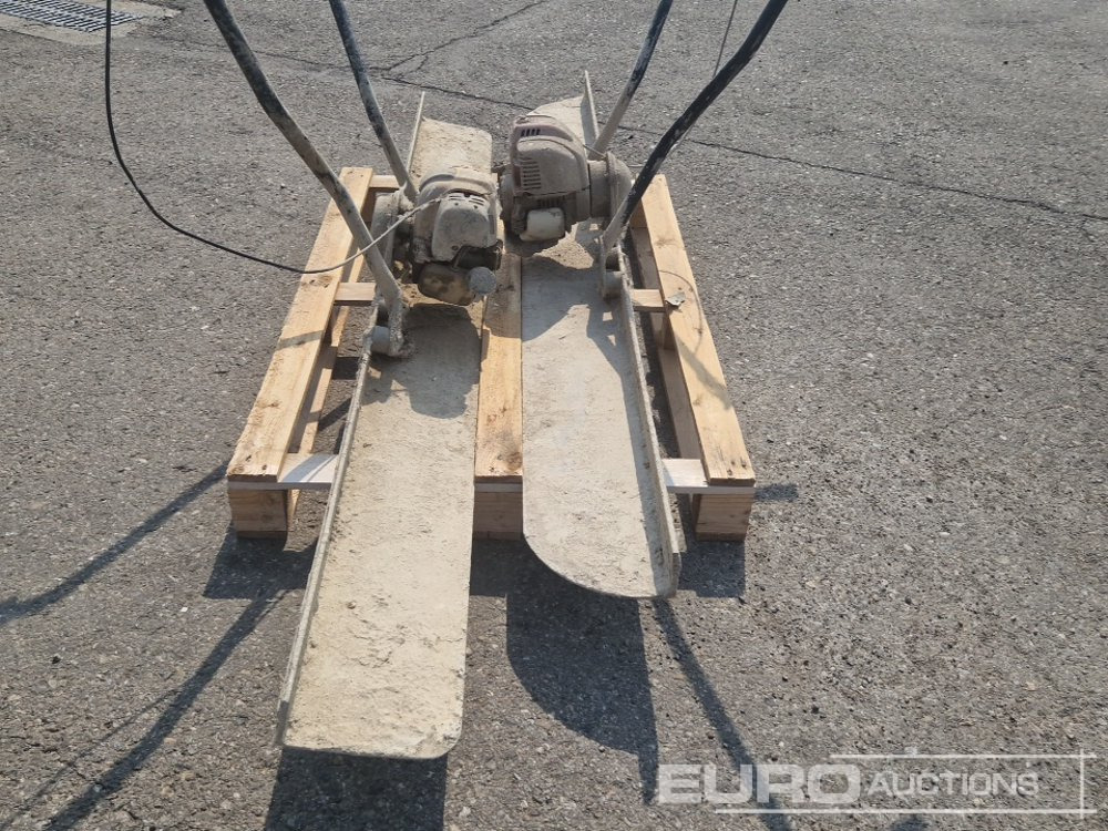 Power Trowel (2 of) - Travaux routiers: photos 5 Power Trowel (2 of) - Travaux routiers: photos 5
