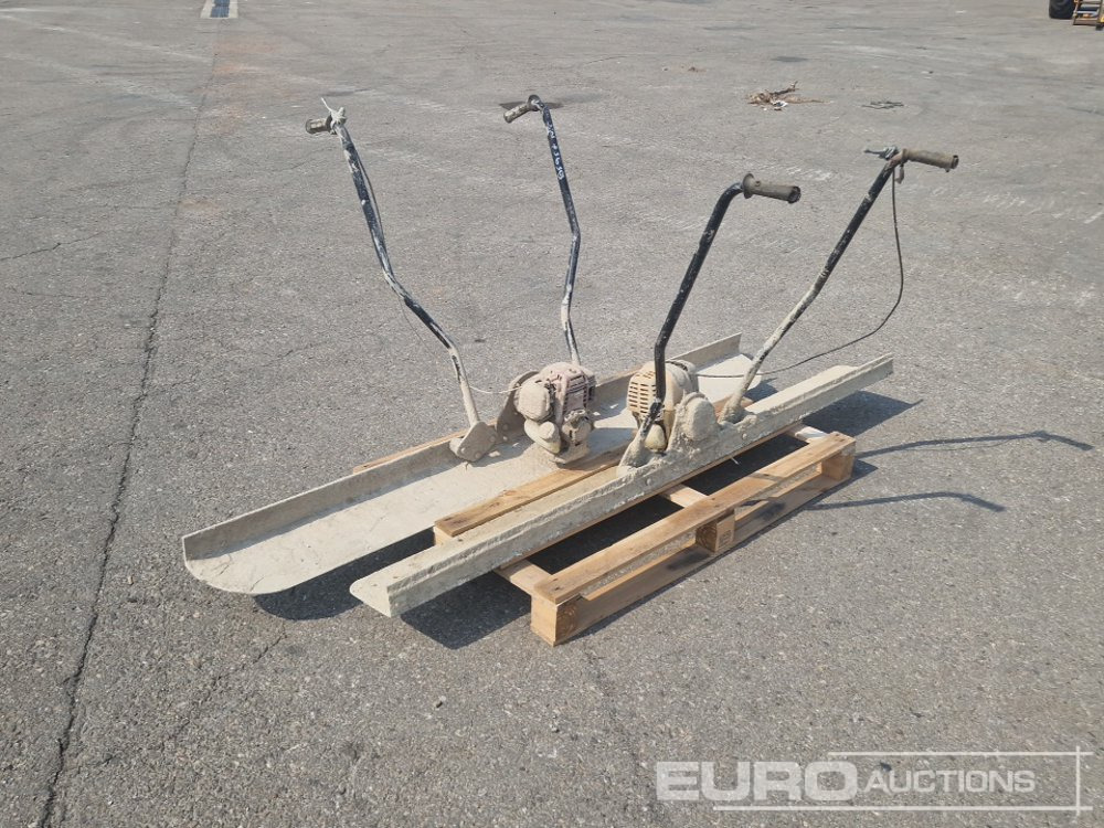 Power Trowel (2 of) - Travaux routiers: photos 2 Power Trowel (2 of) - Travaux routiers: photos 2