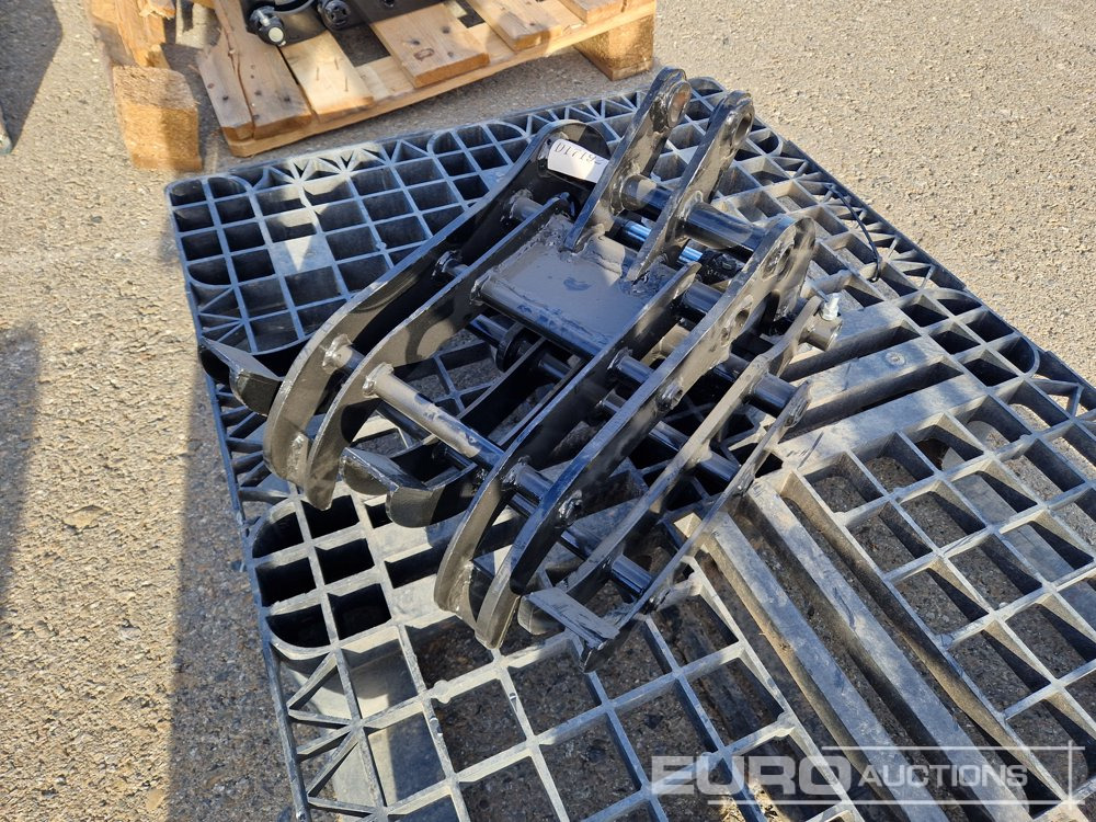 Unused 2025 Captok Grapple to suit 1-2 Excavator / Pinza Hidraúlica para Excavadora 1-2 Toneladas - Grappin: photos 2 Unused 2025 Captok Grapple to suit 1-2 Excavator / Pinza Hidraúlica para Excavadora 1-2 Toneladas - Grappin: photos 2