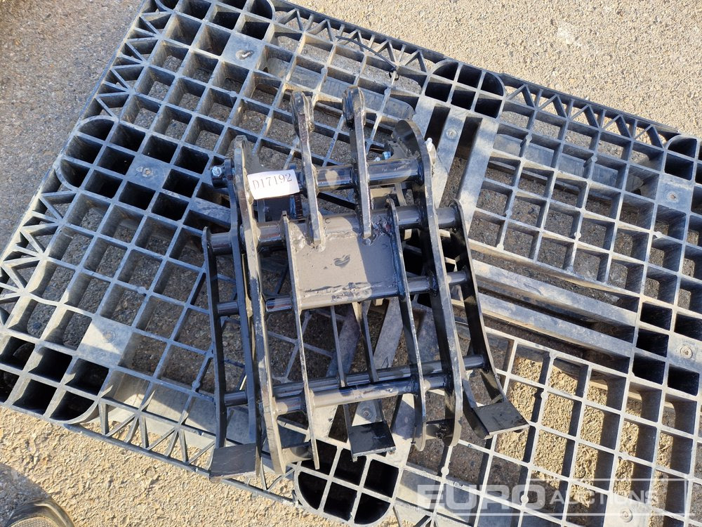Unused 2025 Captok Grapple to suit 1-2 Excavator / Pinza Hidraúlica para Excavadora 1-2 Toneladas - Grappin: photos 5 Unused 2025 Captok Grapple to suit 1-2 Excavator / Pinza Hidraúlica para Excavadora 1-2 Toneladas - Grappin: photos 5