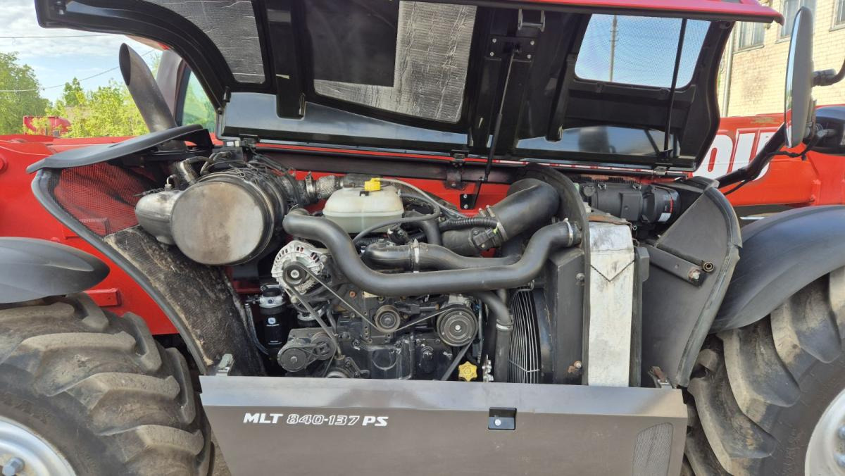 MANITOU MLT840/ 2012 - Chariot télescopique: photos 5 MANITOU MLT840/ 2012 - Chariot télescopique: photos 5