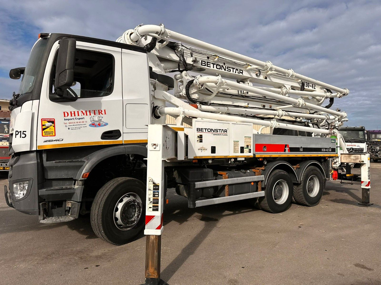 Mercedes-Benz Arocs 2640 - Camion pompe: photos 1 Mercedes-Benz Arocs 2640 - Camion pompe: photos 1