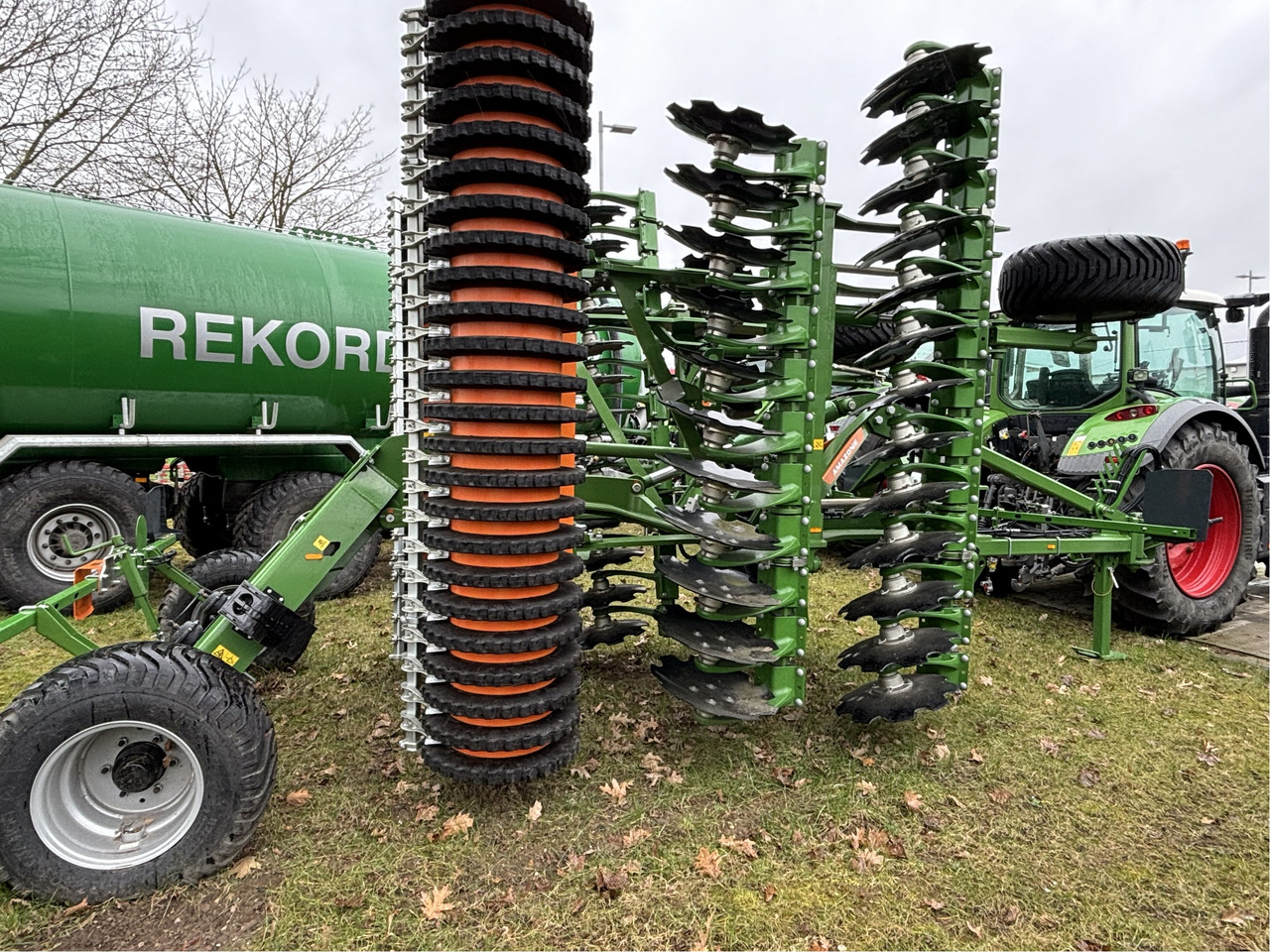 Amazone Kurzscheibenegge Catros XL6003 - Cover crop: photos 2 Amazone Kurzscheibenegge Catros XL6003 - Cover crop: photos 2