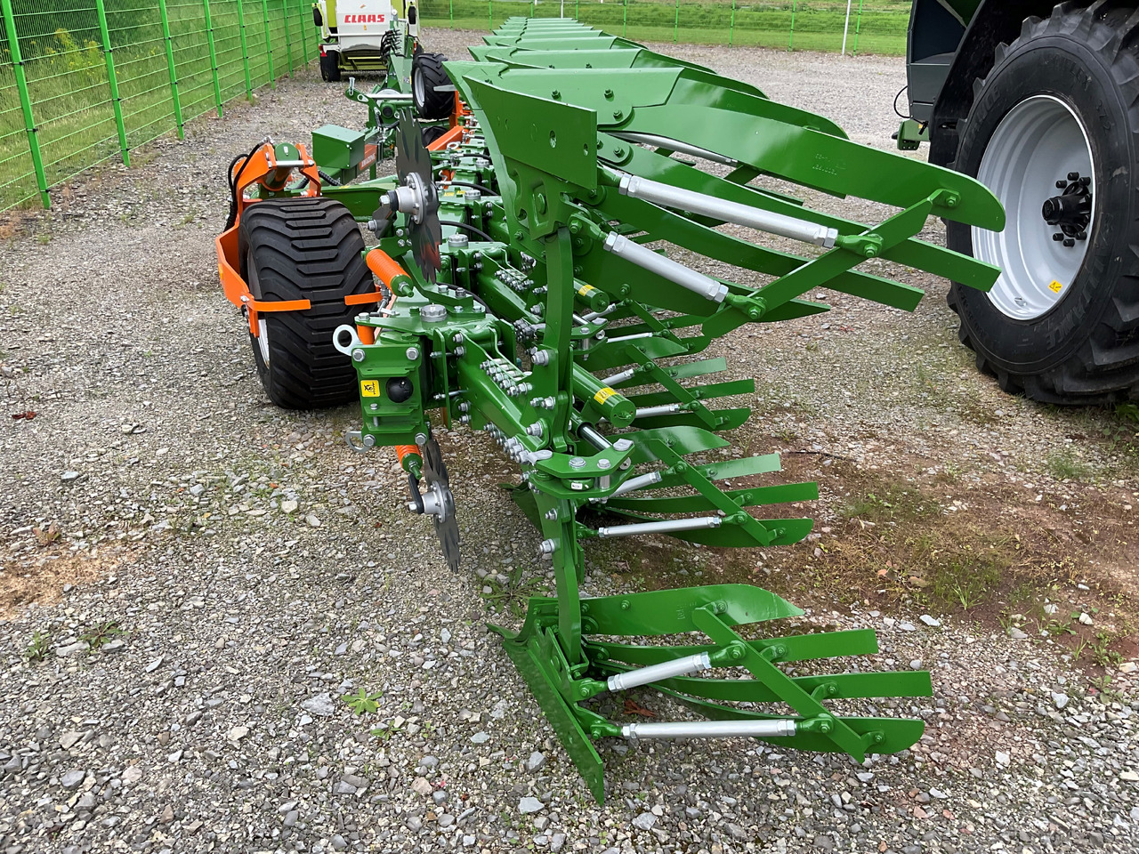 Amazone Tyrok 400 OL V 7 0 100 - Charrue: photos 3 Amazone Tyrok 400 OL V 7 0 100 - Charrue: photos 3