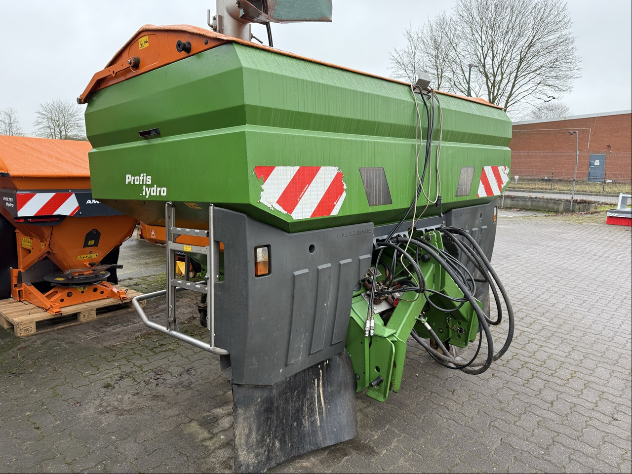 Amazone ZA-TS Anbaustreuer - Pulvérisateur: photos 1 Amazone ZA-TS Anbaustreuer - Pulvérisateur: photos 1