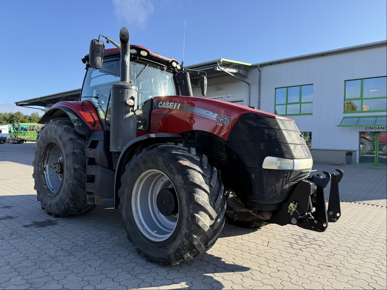 Tracteur agricole Case IH CVX 310: photos 12