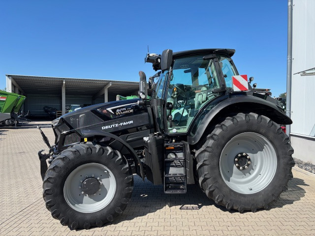 Deutz-Fahr Agrotron 6215 TTV Warrior -RT - Tracteur agricole: photos 1 Deutz-Fahr Agrotron 6215 TTV Warrior -RT - Tracteur agricole: photos 1
