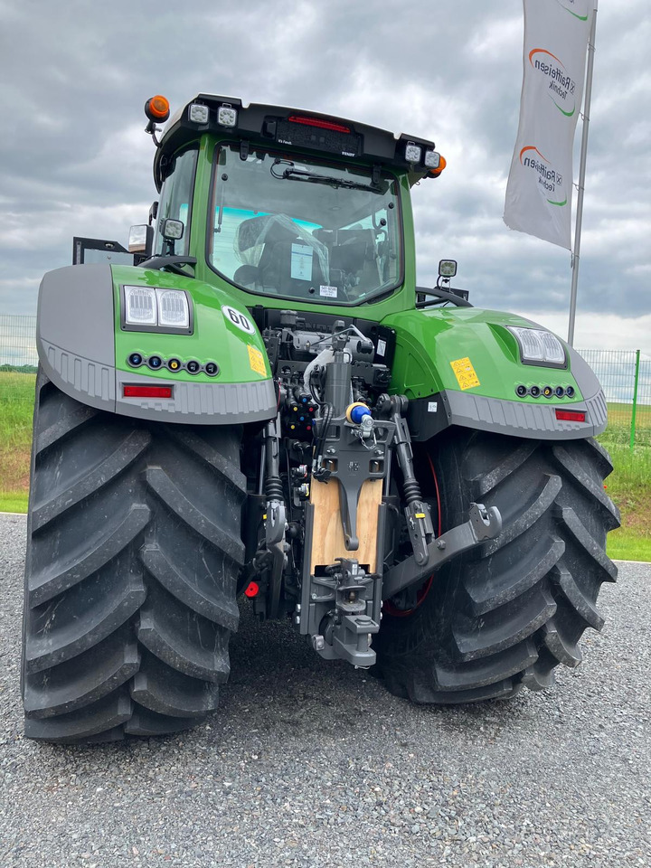 Fendt 1050 Vario Gen3 Profi Setting - Tracteur agricole: photos 2 Fendt 1050 Vario Gen3 Profi Setting - Tracteur agricole: photos 2