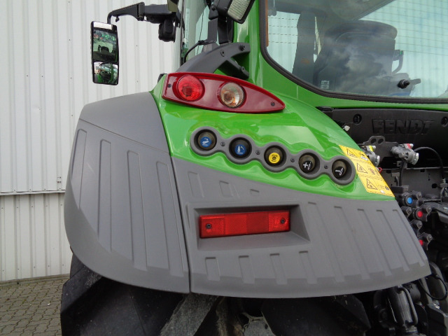 Tracteur agricole Fendt 516 Vario S4 ProfiPlus: photos 8