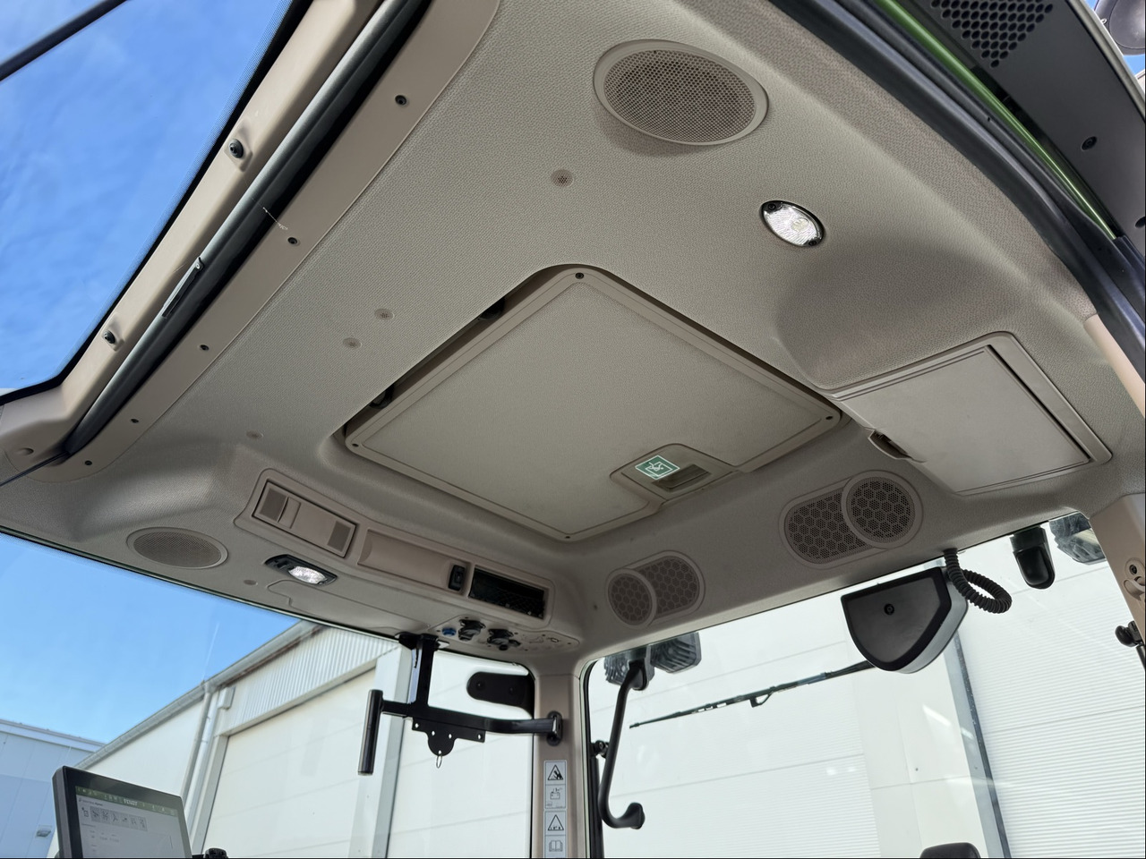 Fendt 724 Vario Gen6 ProfiPlus - Tracteur agricole: photos 4 Fendt 724 Vario Gen6 ProfiPlus - Tracteur agricole: photos 4