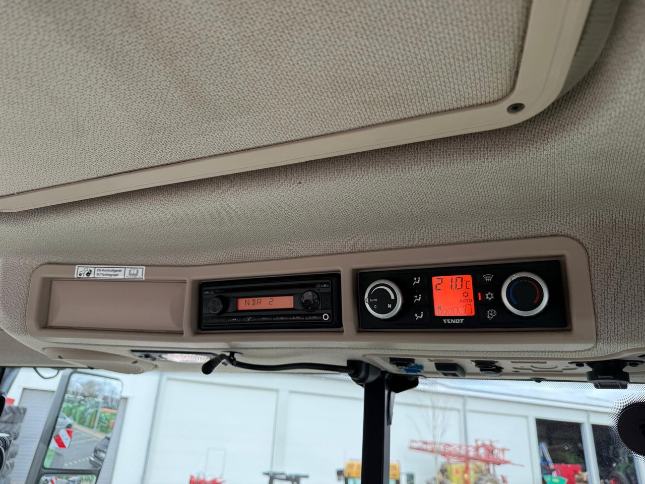 Fendt 724 Vario S4 - Tracteur agricole: photos 3 Fendt 724 Vario S4 - Tracteur agricole: photos 3