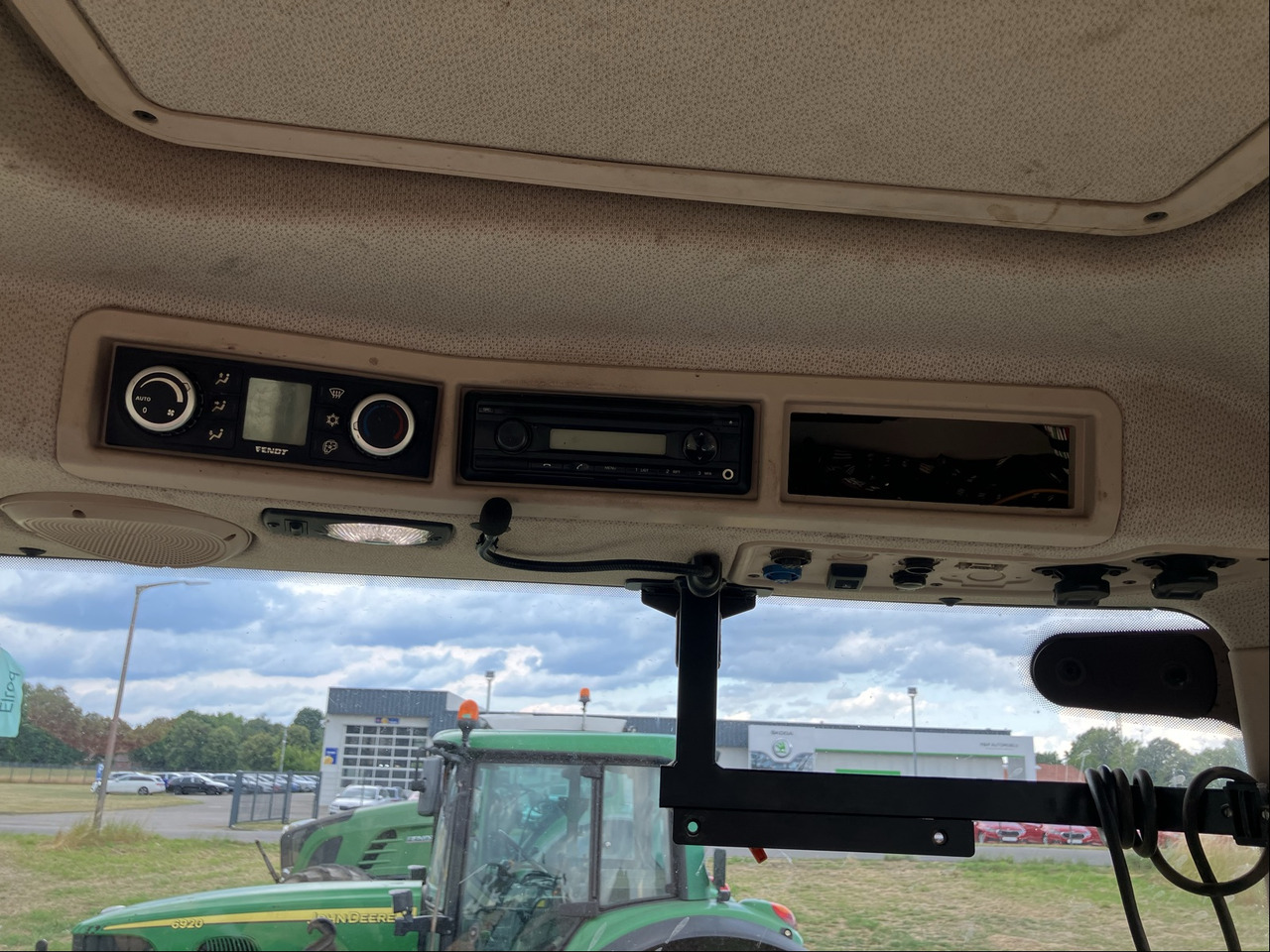 Fendt 724 Vario S4 - Tracteur agricole: photos 2 Fendt 724 Vario S4 - Tracteur agricole: photos 2