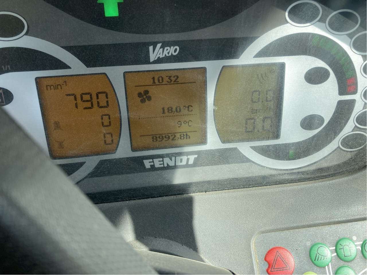 Fendt 724 Vario SCR - Tracteur agricole: photos 4 Fendt 724 Vario SCR - Tracteur agricole: photos 4