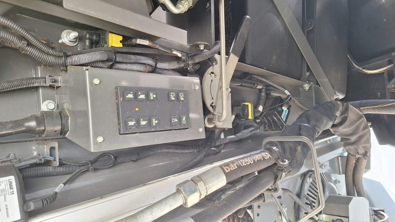 Fendt IDEAL 9 T - Moissonneuse-batteuse: photos 2 Fendt IDEAL 9 T - Moissonneuse-batteuse: photos 2