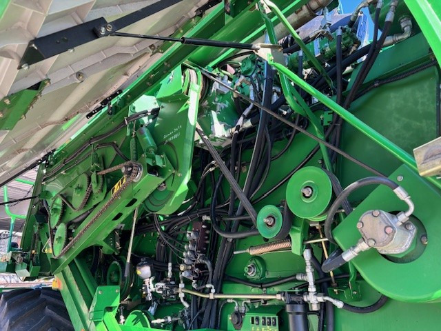 John Deere T660 i Hillmaster - Moissonneuse-batteuse: photos 3 John Deere T660 i Hillmaster - Moissonneuse-batteuse: photos 3