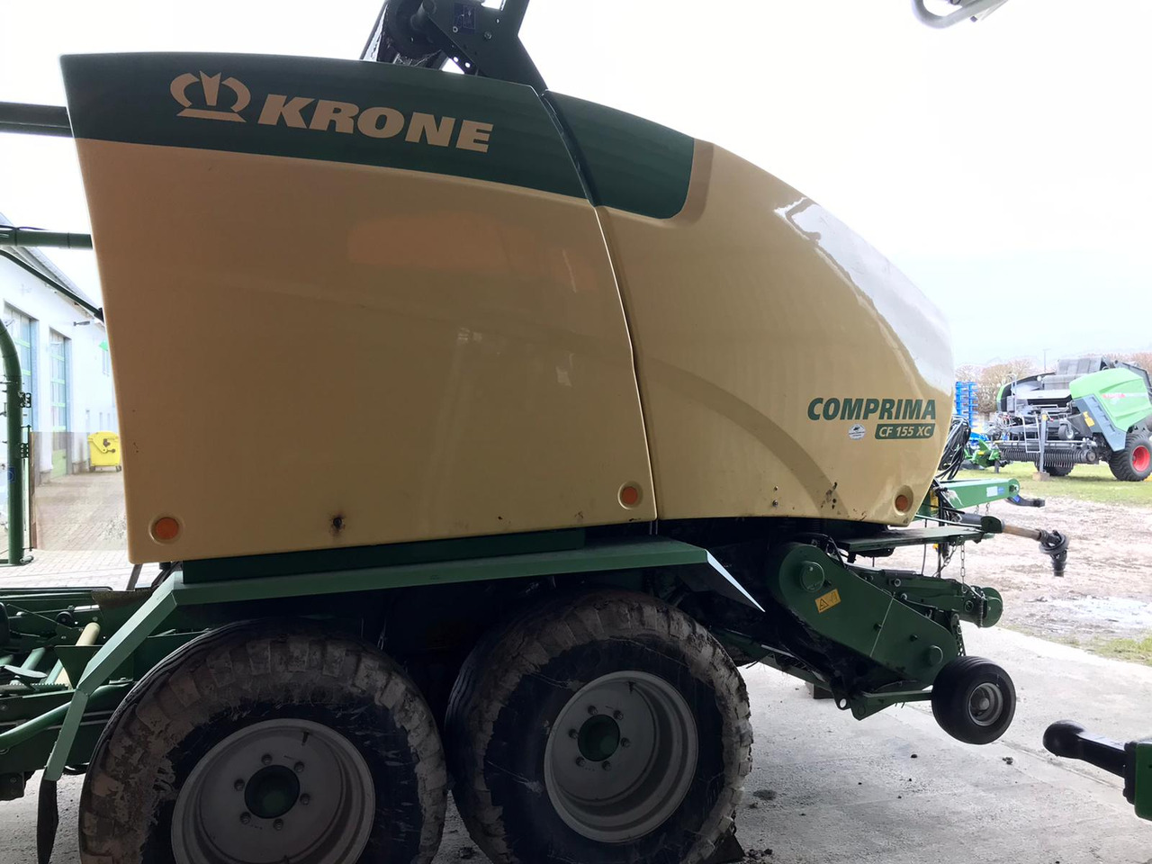 Krone Comprima CF 155 XC - Matériel de fenaison: photos 5 Krone Comprima CF 155 XC - Matériel de fenaison: photos 5