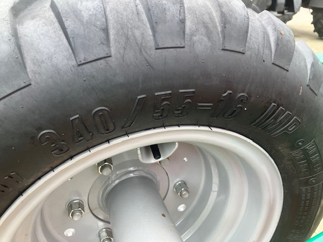 Kverneland 3300 S Variomat - Charrue: photos 2 Kverneland 3300 S Variomat - Charrue: photos 2