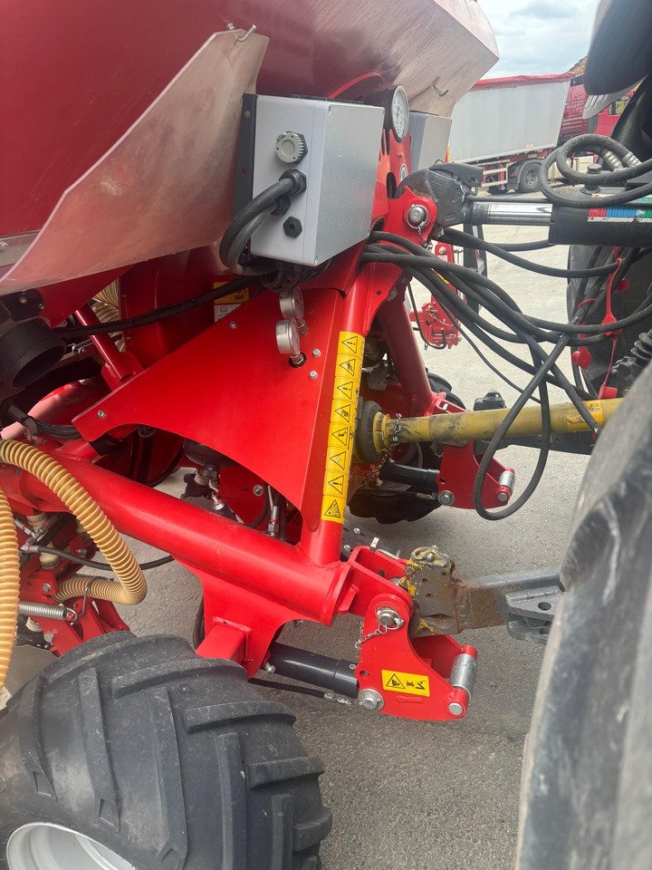 Kverneland Optima SX Isobus - Semoir: photos 3 Kverneland Optima SX Isobus - Semoir: photos 3