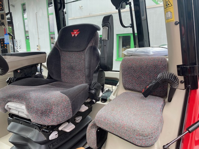 Massey Ferguson 7716 Dyna-6 - Tracteur agricole: photos 5 Massey Ferguson 7716 Dyna-6 - Tracteur agricole: photos 5