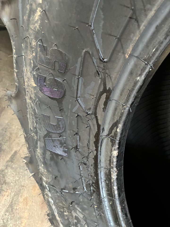 Mitas 540/65R38 AC65 440/65R28 AC65 - Pneus et jantes: photos 5 Mitas 540/65R38 AC65 440/65R28 AC65 - Pneus et jantes: photos 5