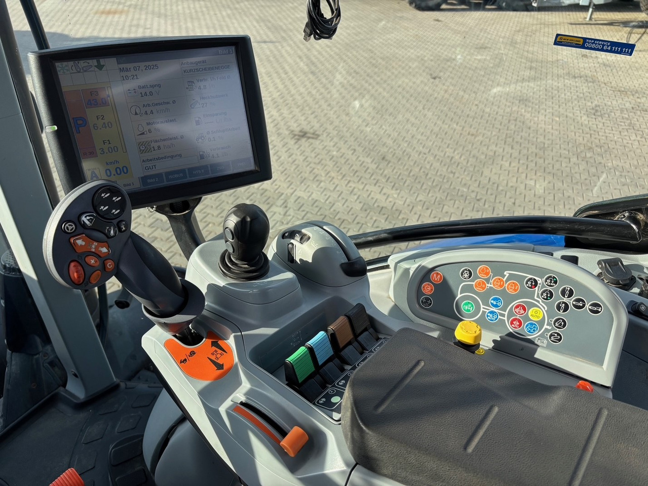 New Holland T 7.270 AC - Tracteur agricole: photos 3 New Holland T 7.270 AC - Tracteur agricole: photos 3