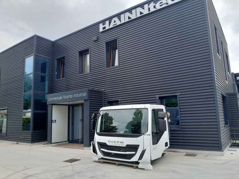 Iveco Trakker E6 - Cabine et intérieur pour Camion: photos 1 Iveco Trakker E6 - Cabine et intérieur pour Camion: photos 1