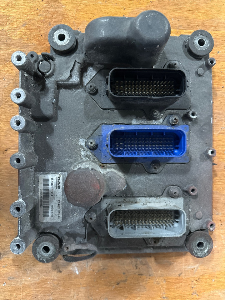 DAF ENGINE ECU 1679021 - Système électrique pour Camion: photos 1 DAF ENGINE ECU 1679021 - Système électrique pour Camion: photos 1