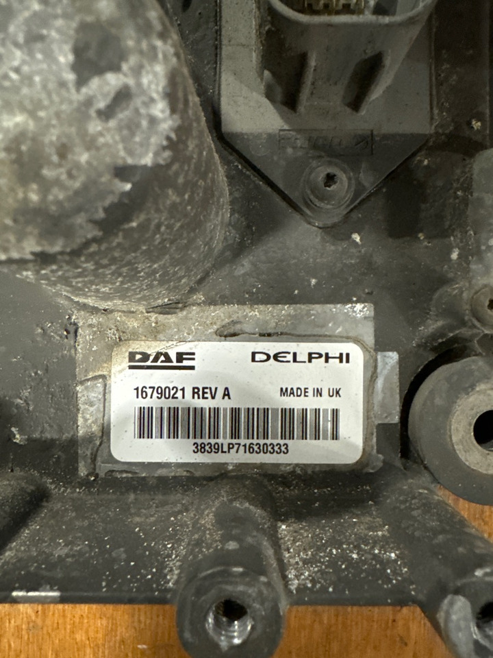 DAF ENGINE ECU 1679021 - Système électrique pour Camion: photos 2 DAF ENGINE ECU 1679021 - Système électrique pour Camion: photos 2