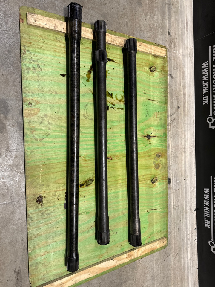 IVECO HALF SHAFTS - Demi arbre pour Camion: photos 1 IVECO HALF SHAFTS - Demi arbre pour Camion: photos 1