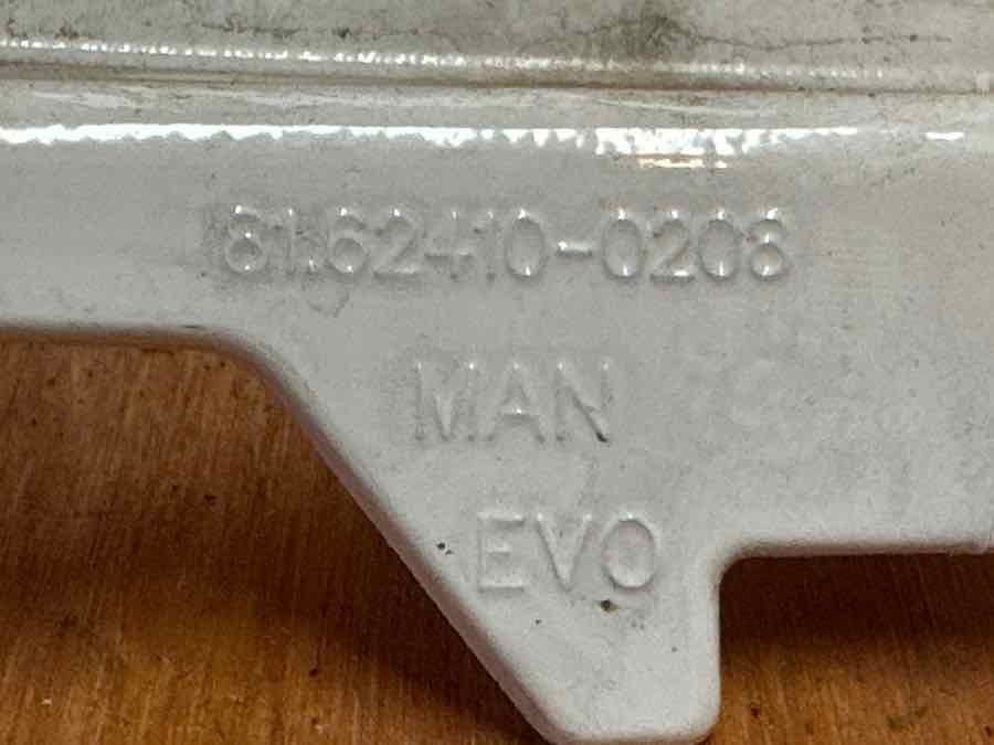 MAN COVER PILLAR LEFT 81.62410-0208 - Cabine et intérieur pour Camion: photos 3 MAN COVER PILLAR LEFT 81.62410-0208 - Cabine et intérieur pour Camion: photos 3