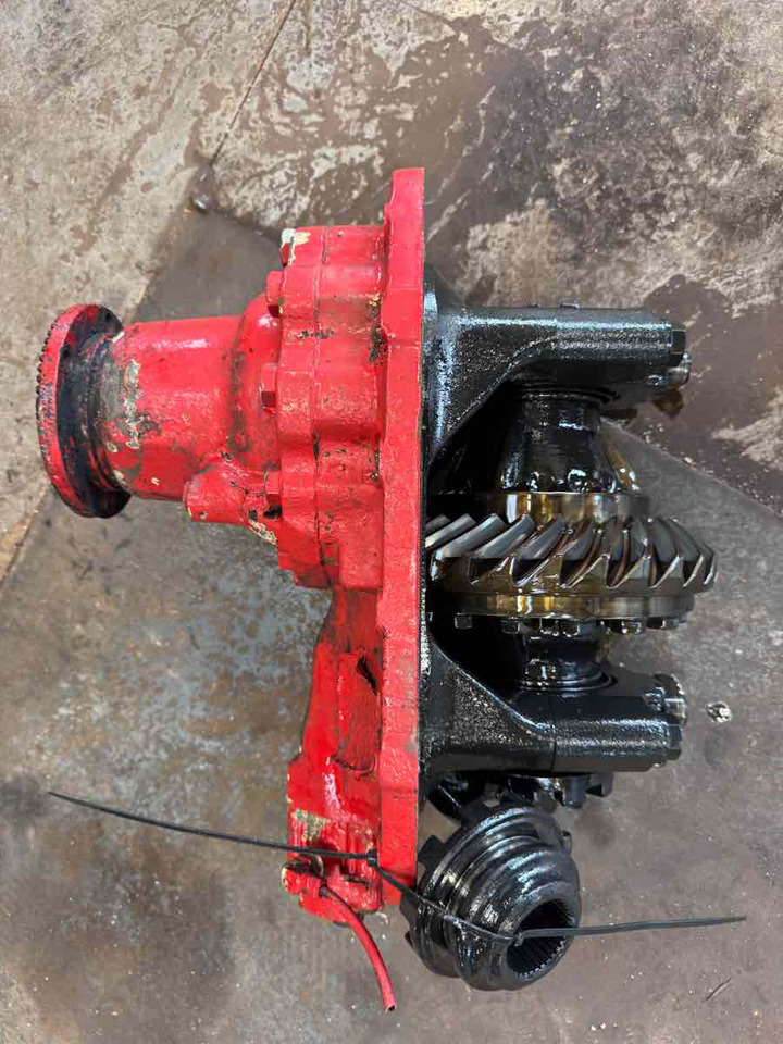 MAN DIFF H9-1380 - 3.947 // 81.35100-6435 - Différentiel pour Camion: photos 2 MAN DIFF H9-1380 - 3.947 // 81.35100-6435 - Différentiel pour Camion: photos 2
