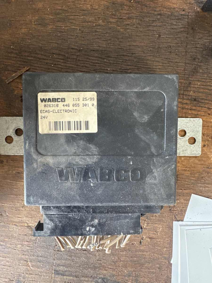 MAN ECU ECAS 81.25935-6713 - Système électrique pour Camion: photos 1 MAN ECU ECAS 81.25935-6713 - Système électrique pour Camion: photos 1