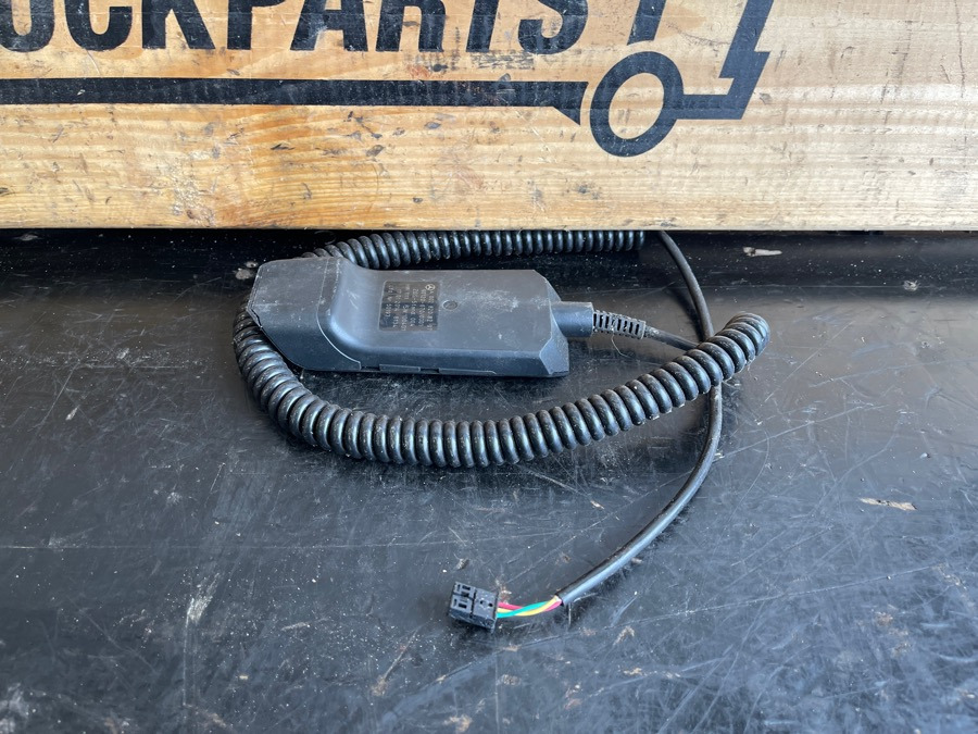 MERCEDES REMOTE MODULE A0028208297 - Cabine et intérieur pour Camion: photos 2 MERCEDES REMOTE MODULE A0028208297 - Cabine et intérieur pour Camion: photos 2