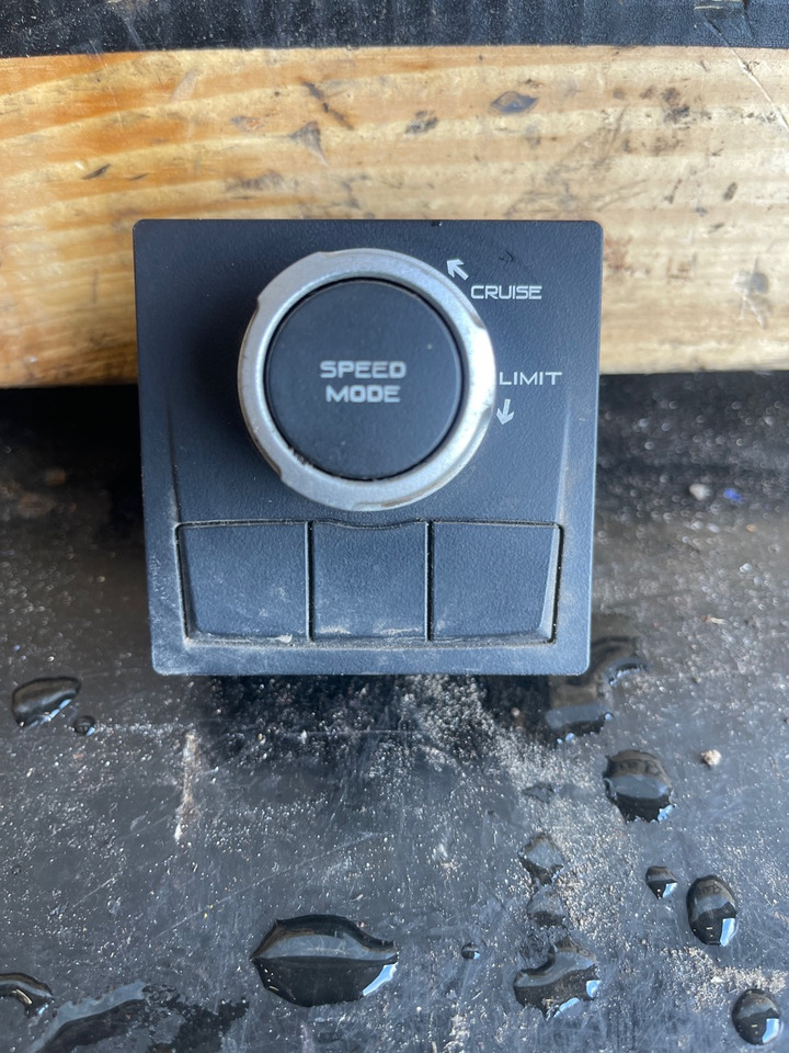 RENAULT ECU 7421995066 - Cabine et intérieur pour Camion: photos 1 RENAULT ECU 7421995066 - Cabine et intérieur pour Camion: photos 1