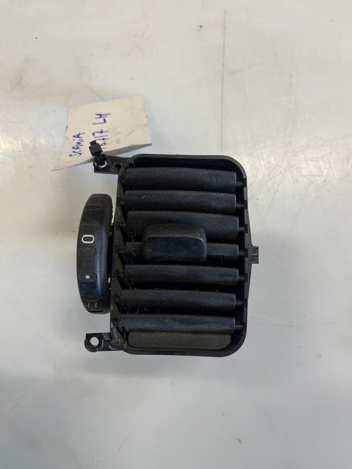 SCANIA AIR PANEL 1440717 - Cabine et intérieur pour Camion: photos 2 SCANIA AIR PANEL 1440717 - Cabine et intérieur pour Camion: photos 2