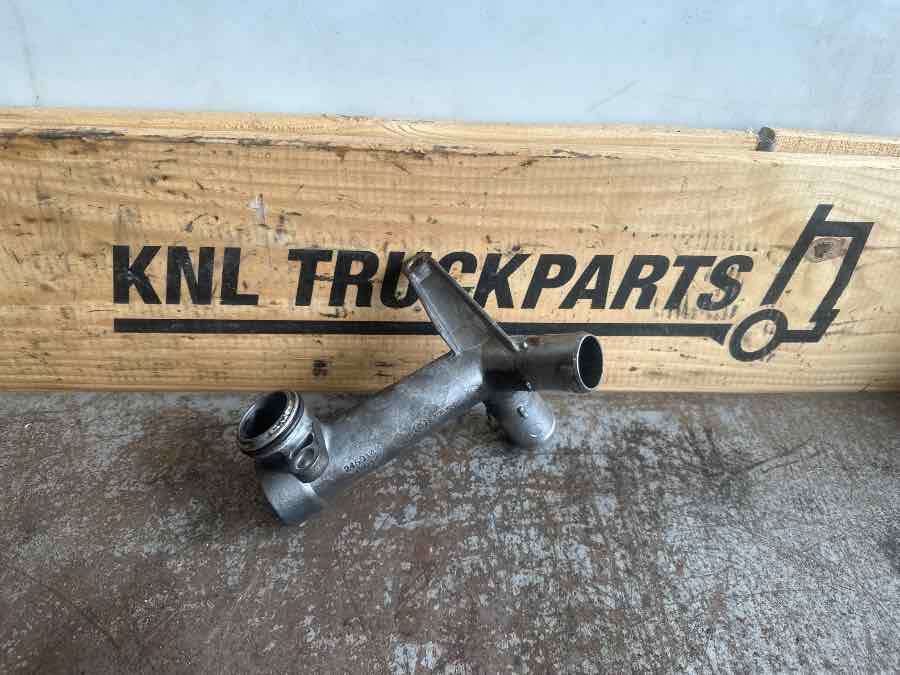 SCANIA CRANK CENTILATIONS PIPE 2459142 - Tuyau d'admission d'air: photos 2 SCANIA CRANK CENTILATIONS PIPE 2459142 - Tuyau d'admission d'air: photos 2