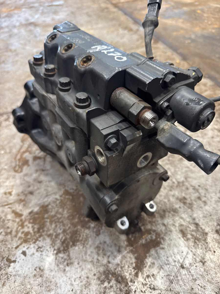 SCANIA FUEL PUMP 2358758 - Préparation du carburant pour Camion: photos 2 SCANIA FUEL PUMP 2358758 - Préparation du carburant pour Camion: photos 2