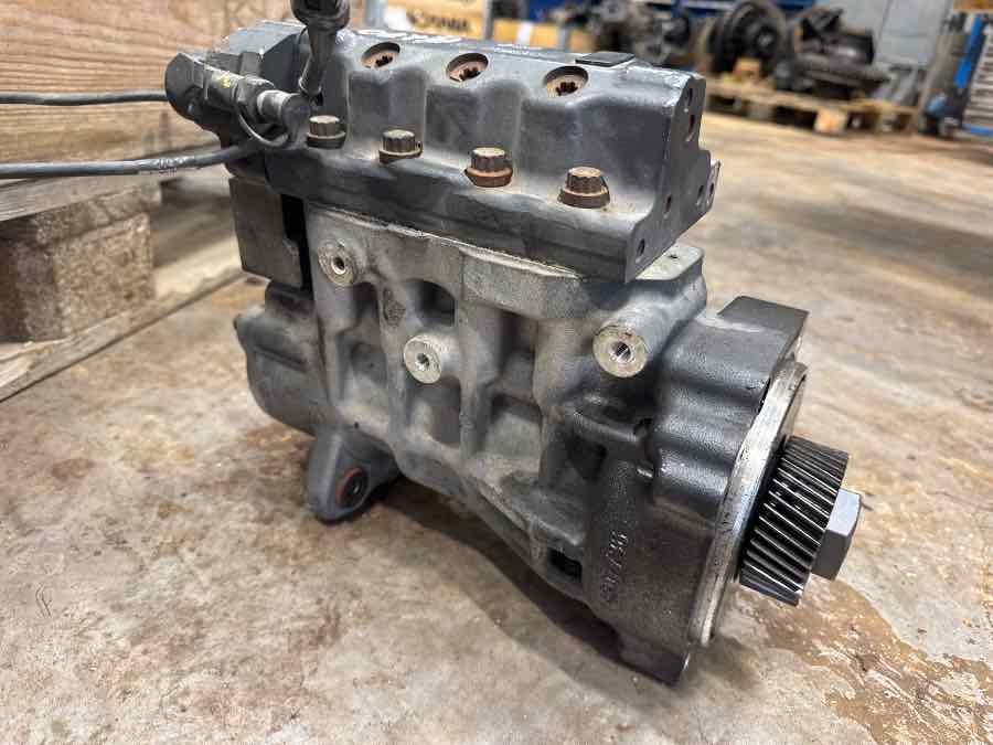 SCANIA FUEL PUMP 2358758 - Préparation du carburant pour Camion: photos 1 SCANIA FUEL PUMP 2358758 - Préparation du carburant pour Camion: photos 1