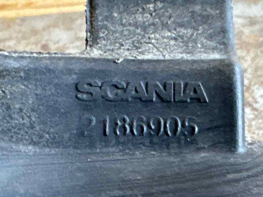 SCANIA PIPE 2186905 - Tuyau d'admission d'air pour Camion: photos 2 SCANIA PIPE 2186905 - Tuyau d'admission d'air pour Camion: photos 2