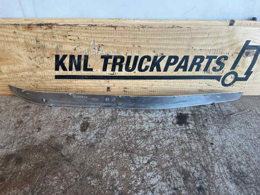 SCANIA TRIM PANEL 2638810 - Cabine et intérieur pour Camion: photos 2 SCANIA TRIM PANEL 2638810 - Cabine et intérieur pour Camion: photos 2
