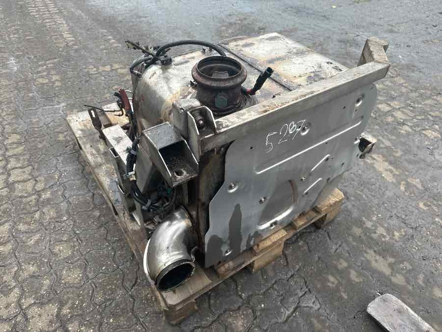 VOLVO BUS EXHAUST 22183004 - Système d'échappement pour Camion: photos 1 VOLVO BUS EXHAUST 22183004 - Système d'échappement pour Camion: photos 1