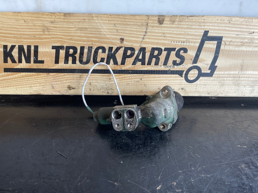VOLVO EGR VALVE 22129531 - Valve de frein pour Camion: photos 1 VOLVO EGR VALVE 22129531 - Valve de frein pour Camion: photos 1