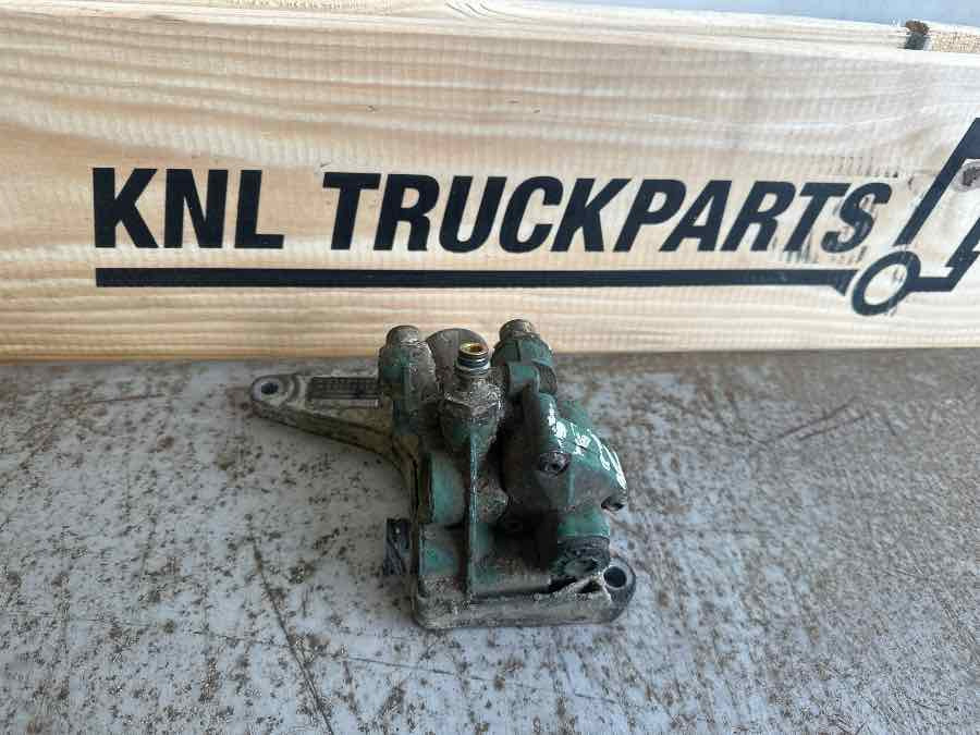 VOLVO ENGINE BRAKE VALVE 21991157 - Valve de frein pour Camion: photos 2 VOLVO ENGINE BRAKE VALVE 21991157 - Valve de frein pour Camion: photos 2