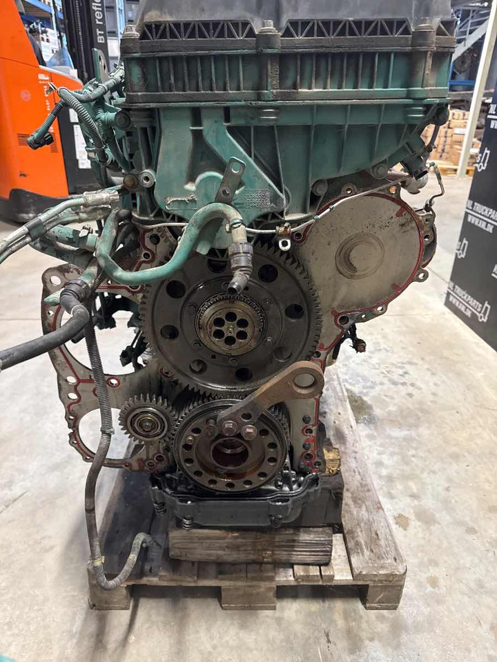 VOLVO ENGINE D13K / 500 HP VEB+ // 22692837 - Moteur pour Camion: photos 3 VOLVO ENGINE D13K / 500 HP VEB+ // 22692837 - Moteur pour Camion: photos 3