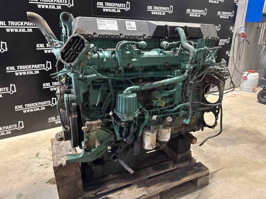 VOLVO ENGINE D13K / 500 HP VEB+ // 22692837 - Moteur pour Camion: photos 1 VOLVO ENGINE D13K / 500 HP VEB+ // 22692837 - Moteur pour Camion: photos 1