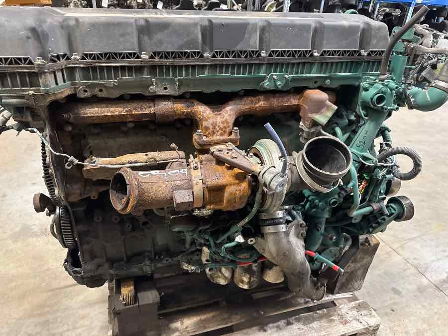 VOLVO ENGINE D13K / 500 HP VEB+ // 22692837 - Moteur pour Camion: photos 4 VOLVO ENGINE D13K / 500 HP VEB+ // 22692837 - Moteur pour Camion: photos 4