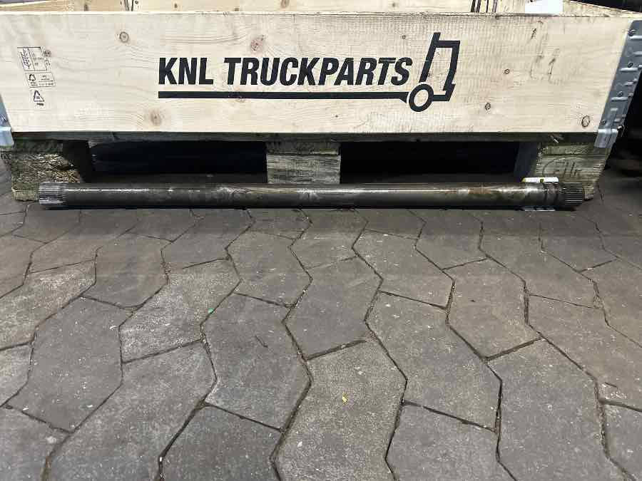 VOLVO HALF SHAFT 21940426 - Demi arbre pour Camion: photos 1 VOLVO HALF SHAFT 21940426 - Demi arbre pour Camion: photos 1