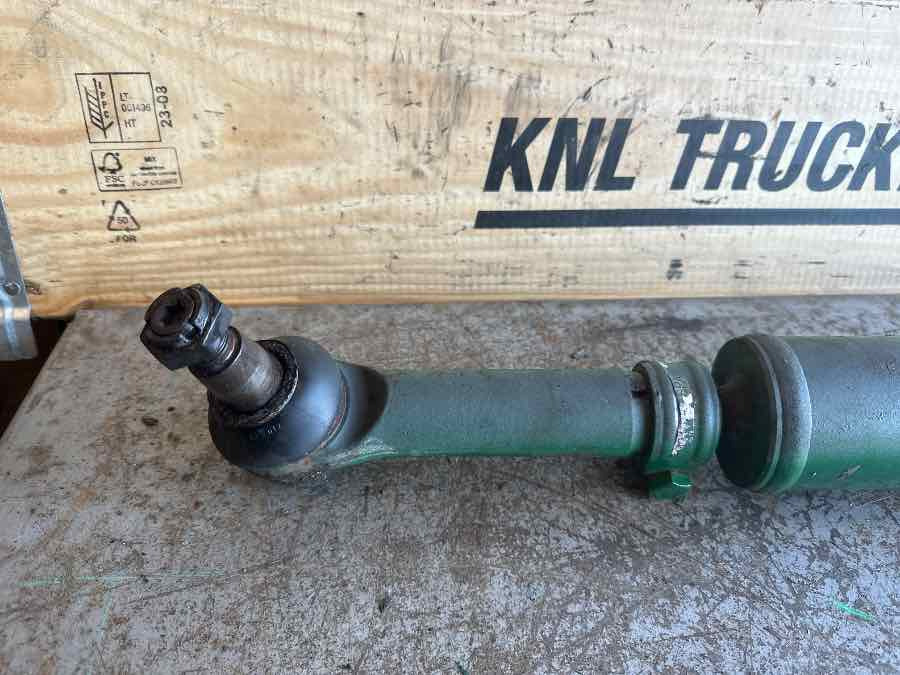 VOLVO STEERING CYLINDER 20741059 - Commande de gouvernail pour Camion: photos 3 VOLVO STEERING CYLINDER 20741059 - Commande de gouvernail pour Camion: photos 3