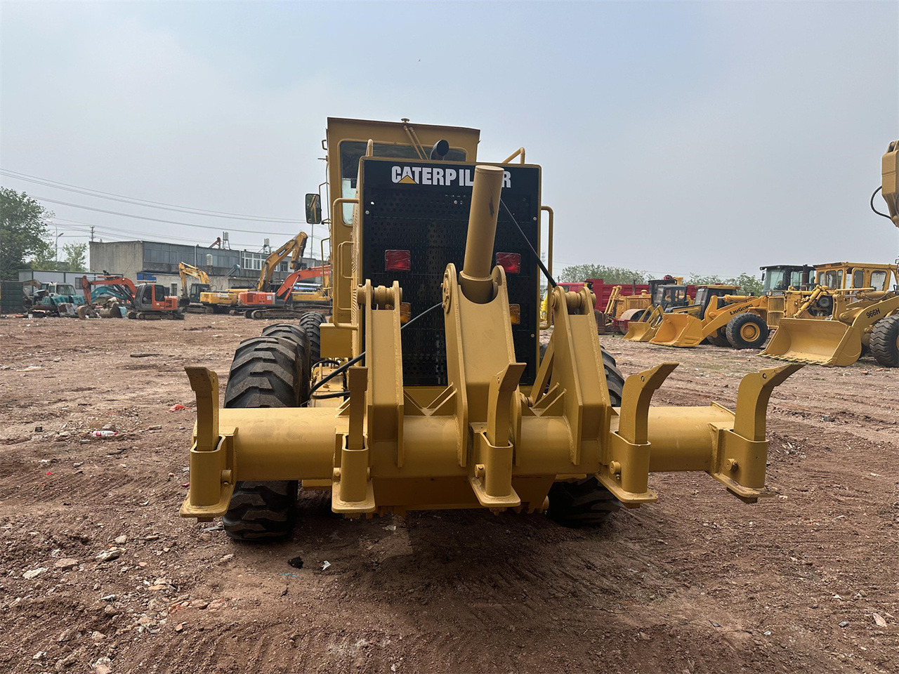 Niveleuse CATERPILLAR 140G: photos 7