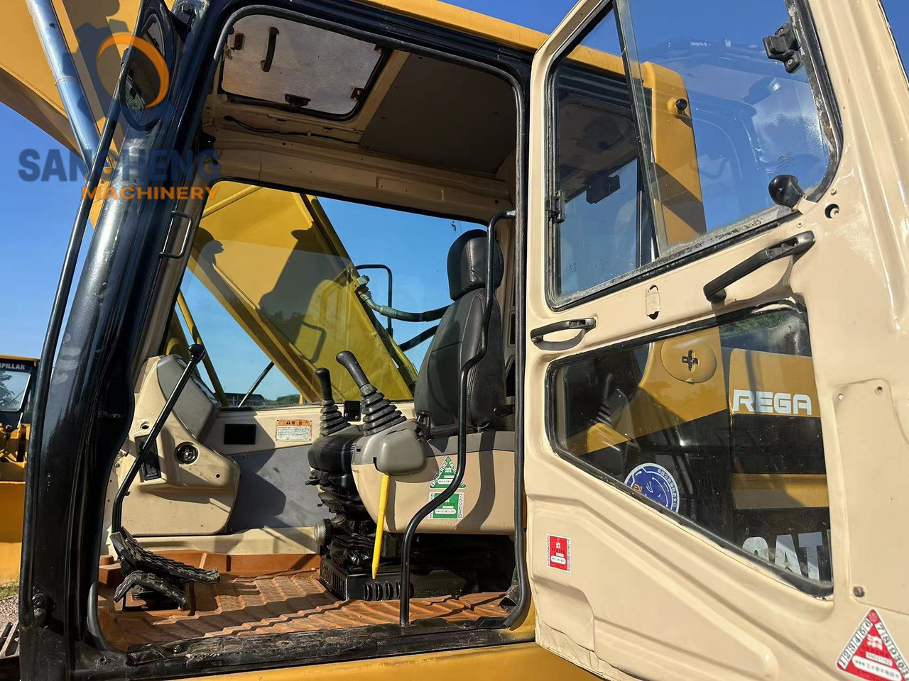 Pelle sur chenille CATERPILLAR 320B: photos 10